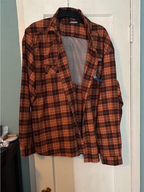 Columbia Men's Orange Plaid Long-Sleeve Shirt - Lightweight Work Style